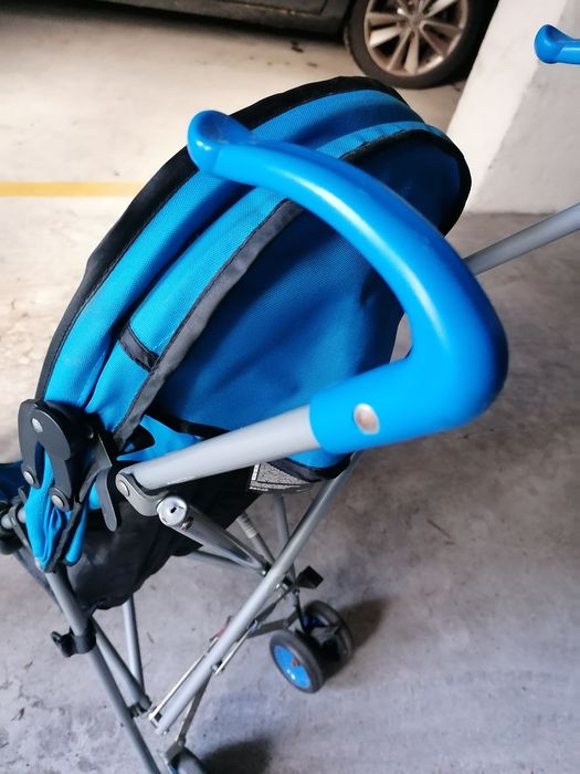 Carrinho bebe azul
