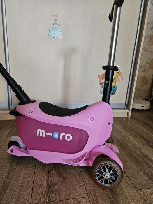 Самокат дитячий Micro Mini2go Deluxe Pink триколісний