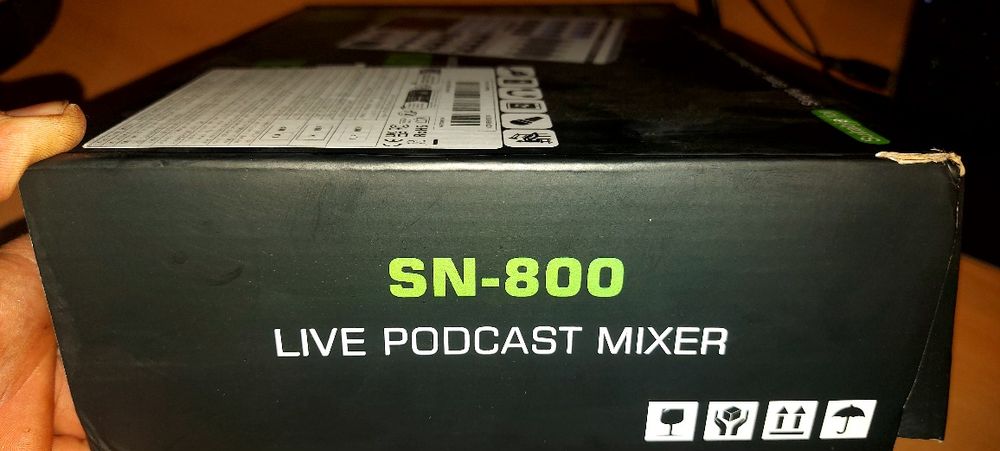 Sound card sn 800. Классная аудиокарта    для прямых трансляций новая