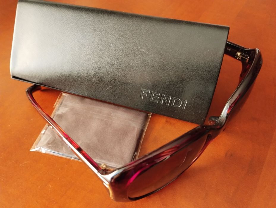 FENDI okulary przeciwsłoneczne FS5329 w etui