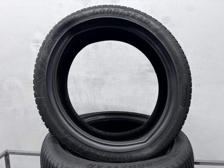 2шт всесезонні 225/45/R18 2024р Goodyear Vector 4 Seasons Gen 3