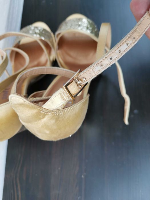 Buty damskie, Clarks, szpilki, sandałki, rozmiar 40