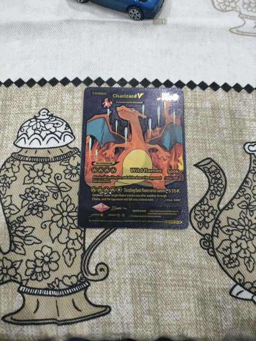 Carta Pokémon Charizard Vmax