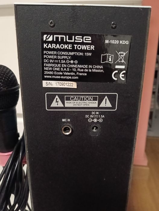 Coluna de som torre com karaoke Muse M-1020 KDG