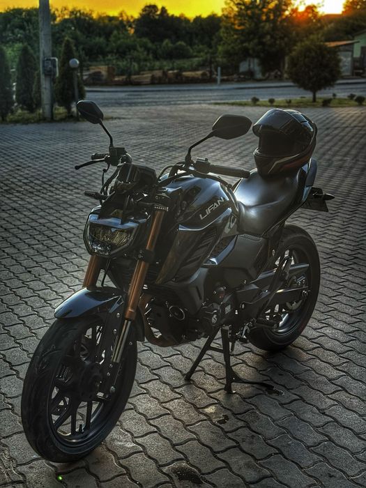 Lifan kps 200 чорний