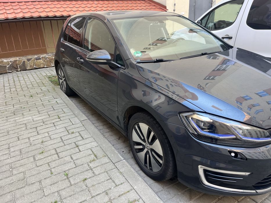E golf 2020р. Німеччина 35,8квт