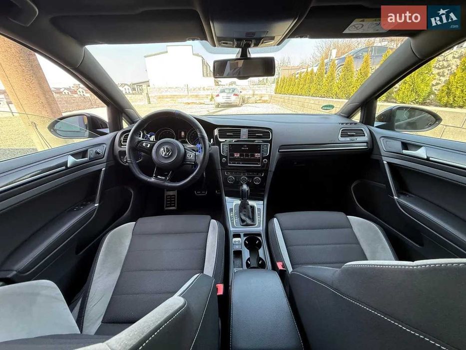 Volkswagen Golf R 2015
