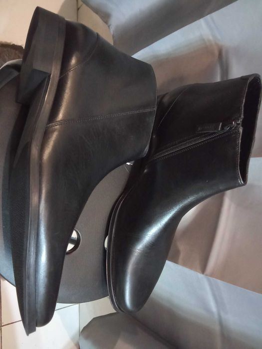 Botas homem 43/44 novas