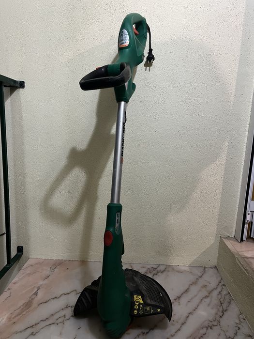 Aparador de relva black and decker