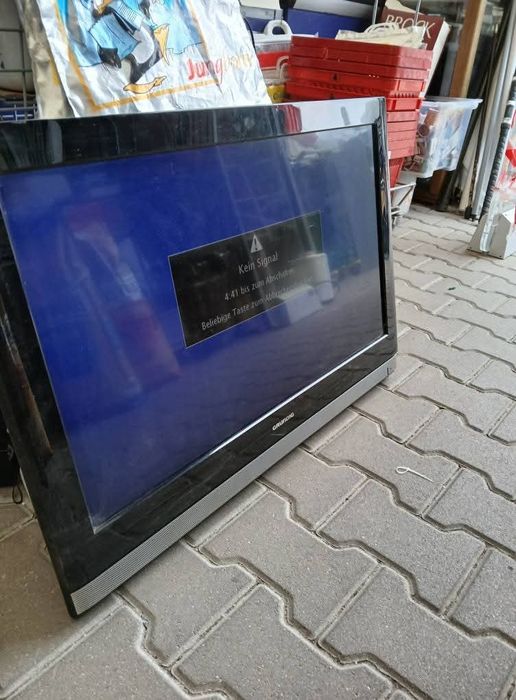 Telewizor grundig 32CVLC6200BG
