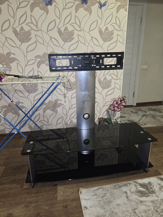 Подставка под телевизор