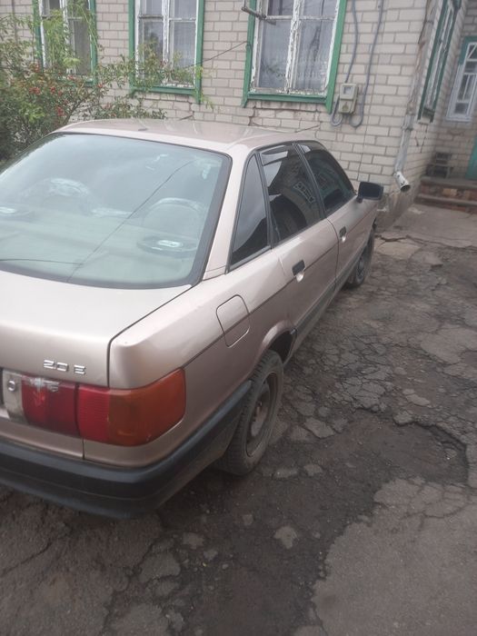 продам Ауді 80(бочька)