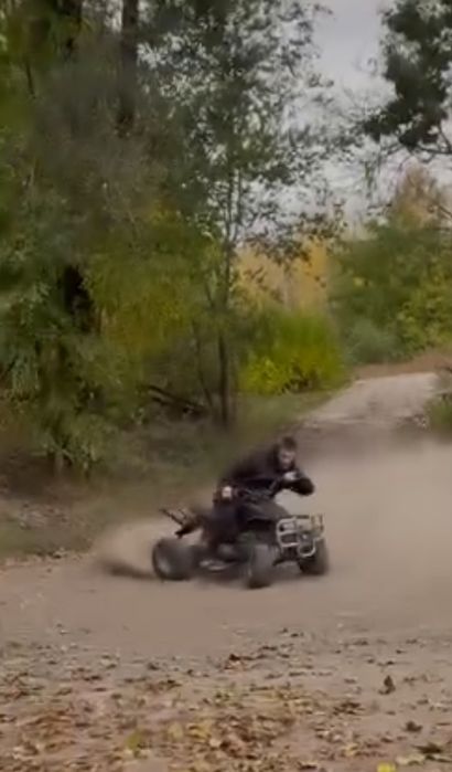 Продам квадроцыкл 150сс Детский