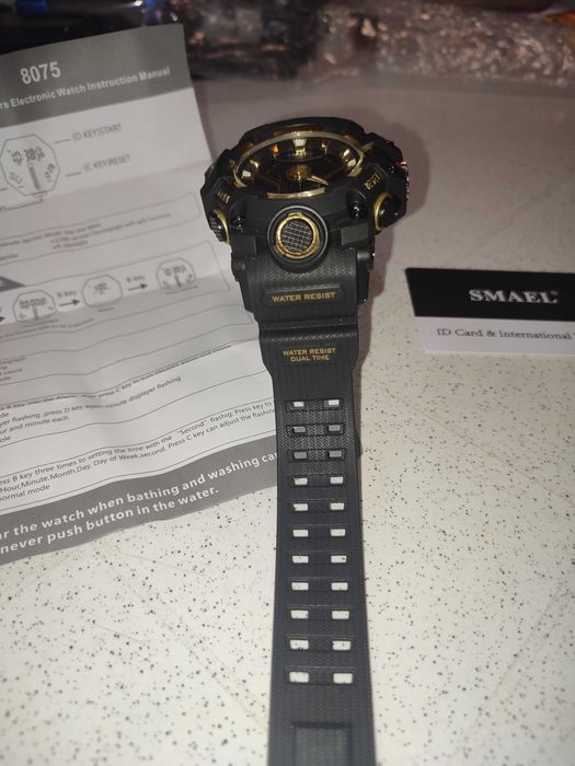 Мужские наручные спортивные часы Smael. Black-gold.