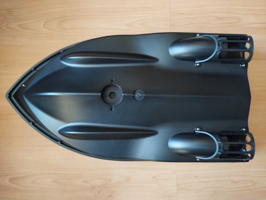 Łódka zanętowa GPS D16E bateria 10.000 500 m zasięgu  torba