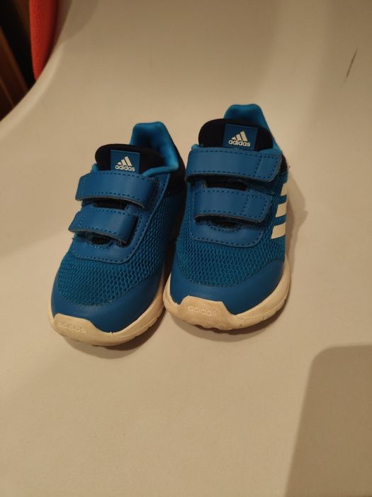 Adidasy, buciki Adidas chłopięce r.22