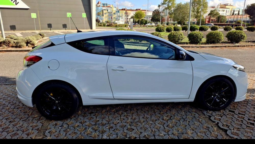 Renault megane coupe gt-line