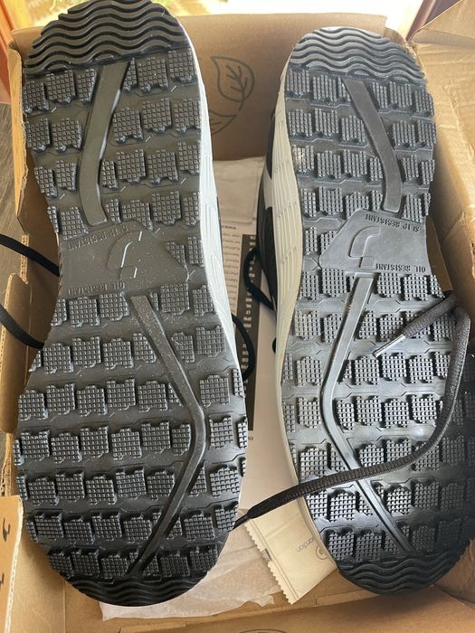 Botas de trabalho novas