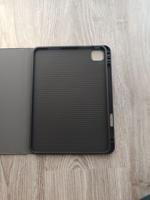 Capa com Teclado Bluetooth para iPad Air 10,9"