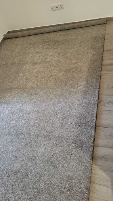 Tapete Cinza "Stoense" em bom estado, 200x300