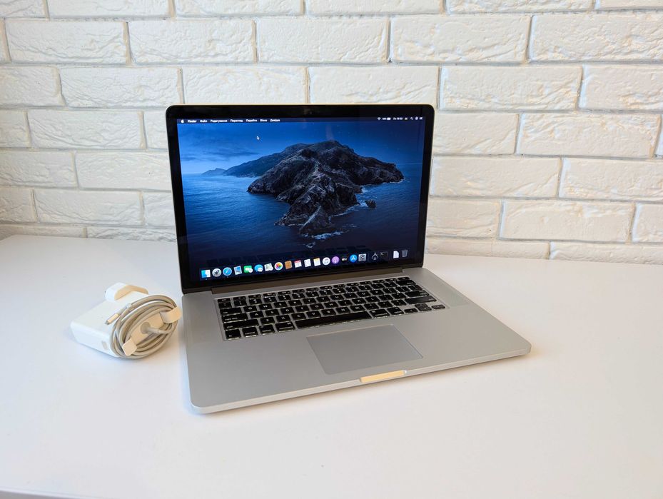 MacBook Pro Retina 15.4” 3К  | Intel i7  | 8GB  RAM | SSD 256 | Батарея 90%