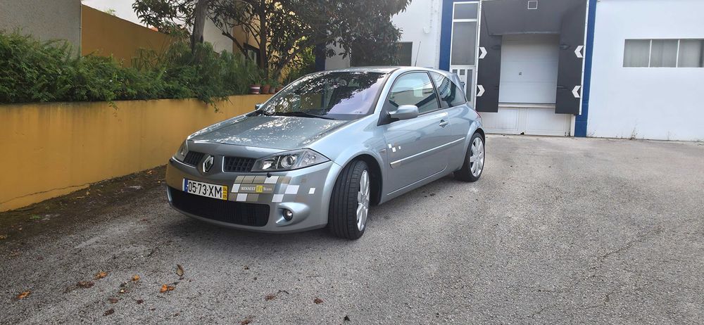 Renault Megane RS F1 Team