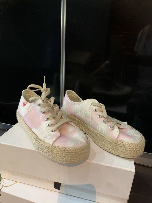 Sapatos qualquer um 7,50€