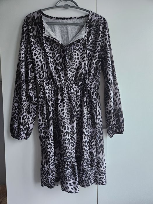 Sukienka rozmiar M