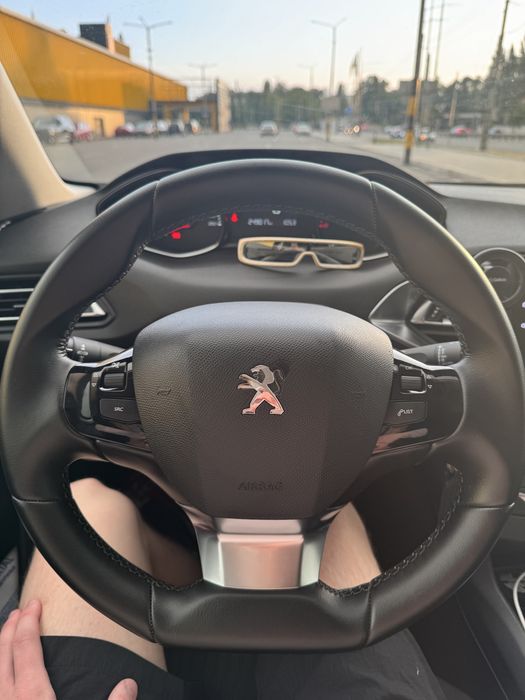 Peugeot 308 2015