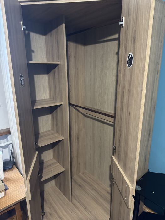 Zestaw mebli do pokoju dla dziecka