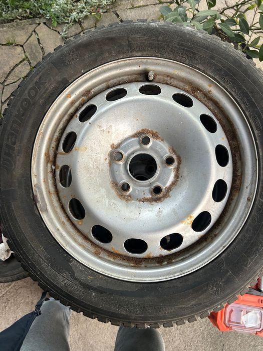 Шини з дисками фольцваген зимові 205 55 16 Volkswagen