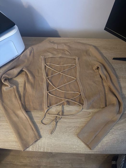 Beżowy nowe sweter