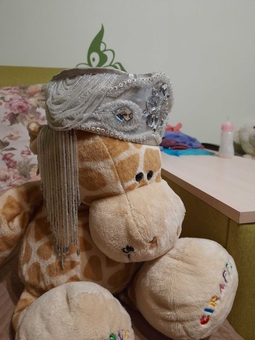 Казахський женский национальний головной убор