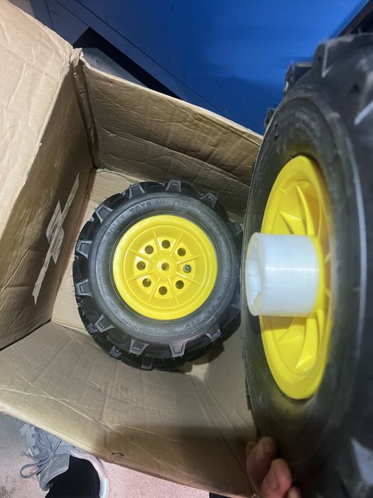 Adaptery john deere peg perego