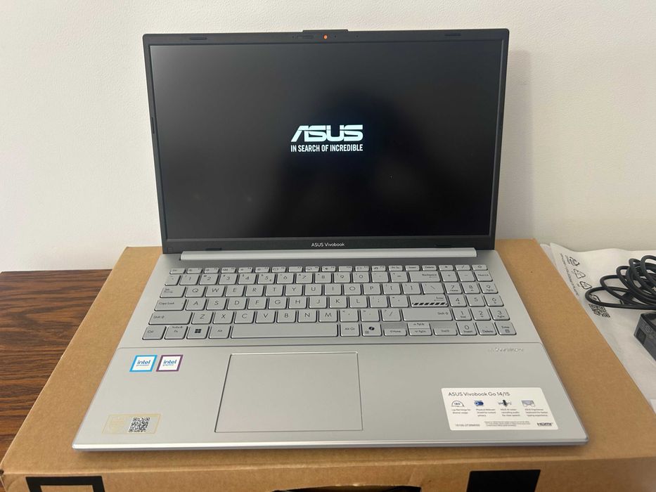 Laptop ASUS VIVOBOOK GO 15 E1504TA-bq184ws