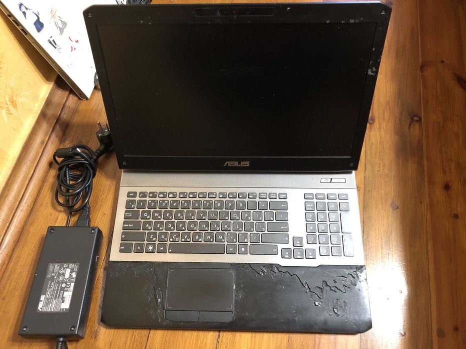 Ноутбук ASUS ROG G75VW продаж частинами