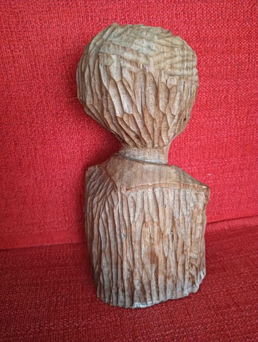 Busto africano em madeira africana tamanho grande 19cm