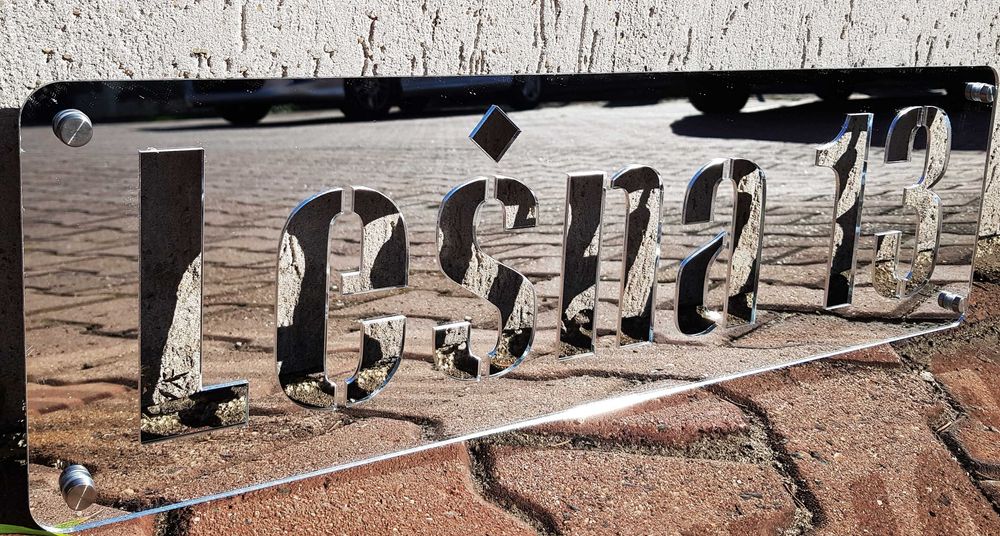 Numer domu, Tabliczka adresowa