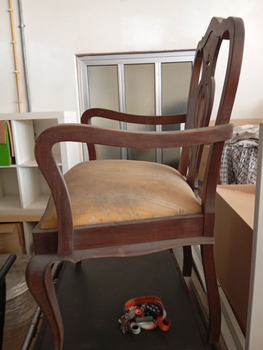 Cadeirão com cerca de 40 anos