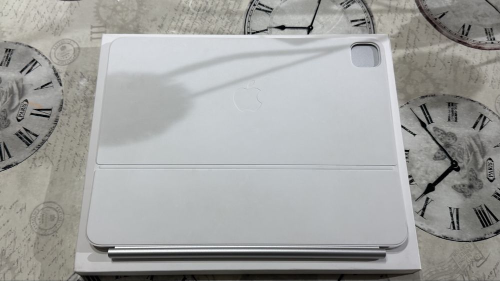 Magic Keyboard iPad Pro 13