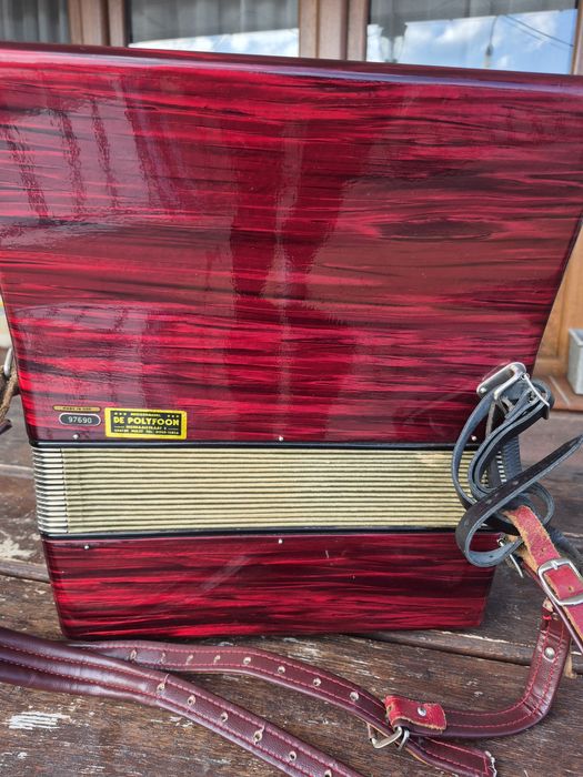 Akordeon Bacarola 32 basy