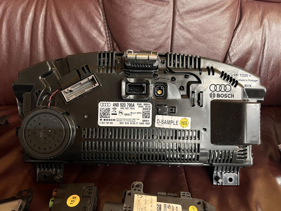 Б/У Audi a8 d5 4n панель приборов виртуальная 4n0920790a  оригинал