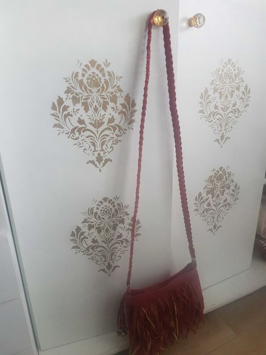 Torebka z frendzlami