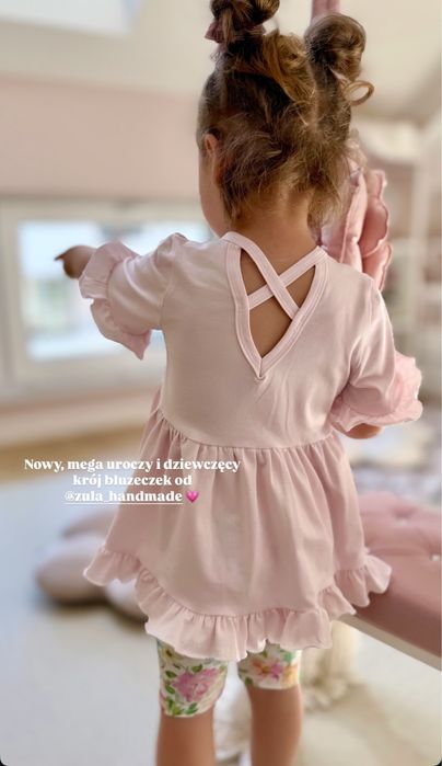 Nowość Zula Handmade pudrowa bluzka tunika z falbankami 98 cm