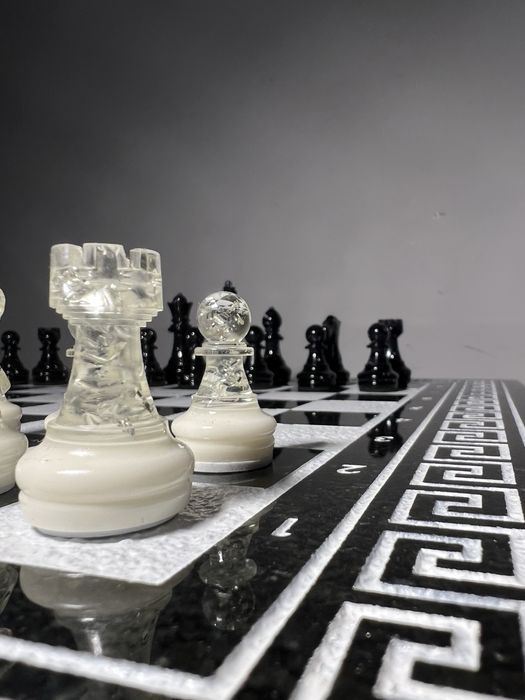 Шахмати ручної роботи з каменю