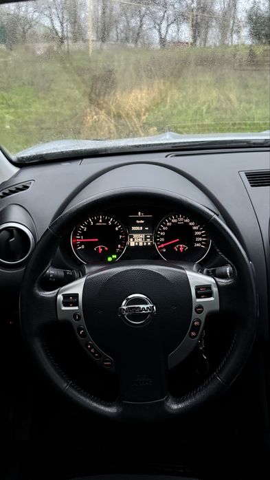 Терміновий продаж Nissan Qashqai 2010