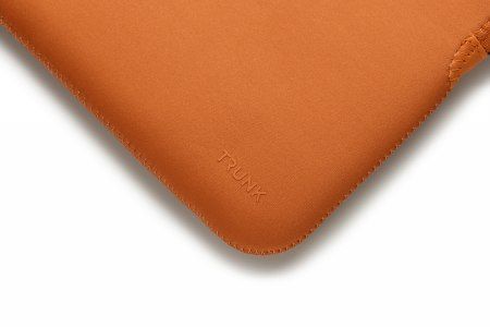 Trunk 13" MacBook Sleeve - neoprenowe etui ochronne do MacBook 13" (marmalade)