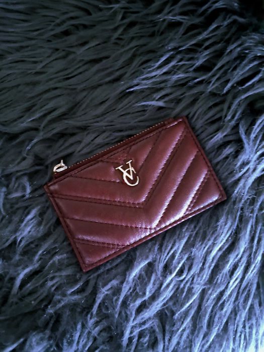 Portfel i holder na karty w bordowym kolorze