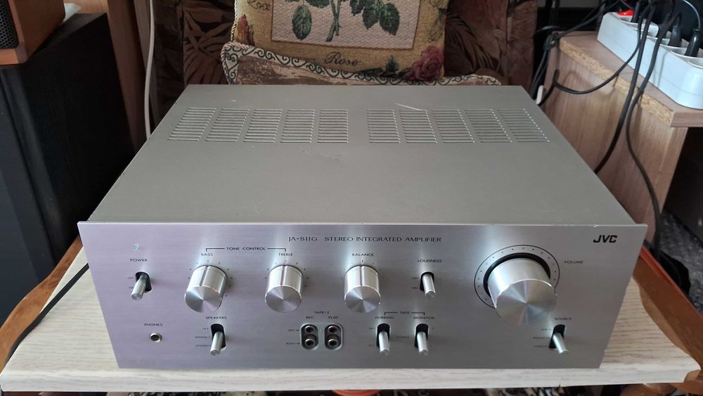 підсилювач JVC JA-S 11 Integrated amplifier 4 Oм: 2x 50Вт Made Japan