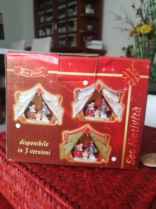 2 presépios em cerâmica